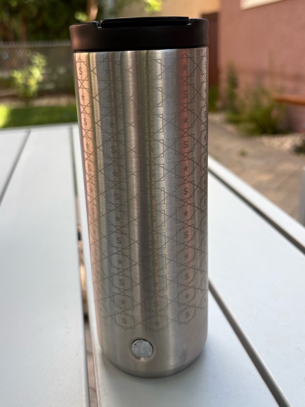 Starbucks 2018 Silver Stainless Steel Travel Mug with Black Lid